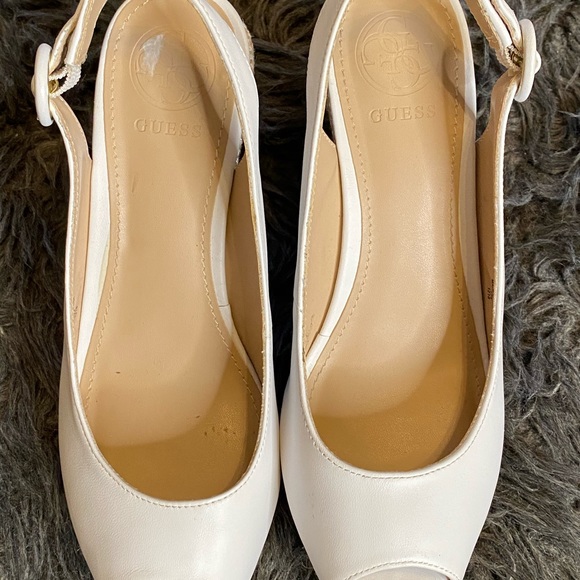 Guess? Wedge White & Gold Sandals 6.5, almost new - Picture 3 of 7